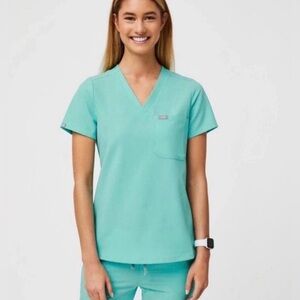 Figs CatarinaScrub top in Fresh Aqua